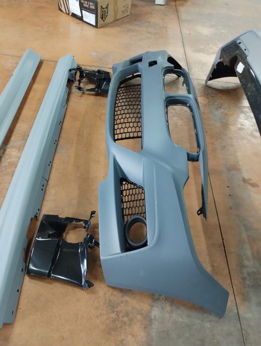 Kit bmw pack m f30 inclui Para choques fontal trazeiro Embaladeiras