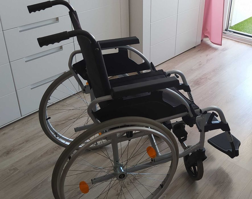 Wózek inwalidzki Breezy