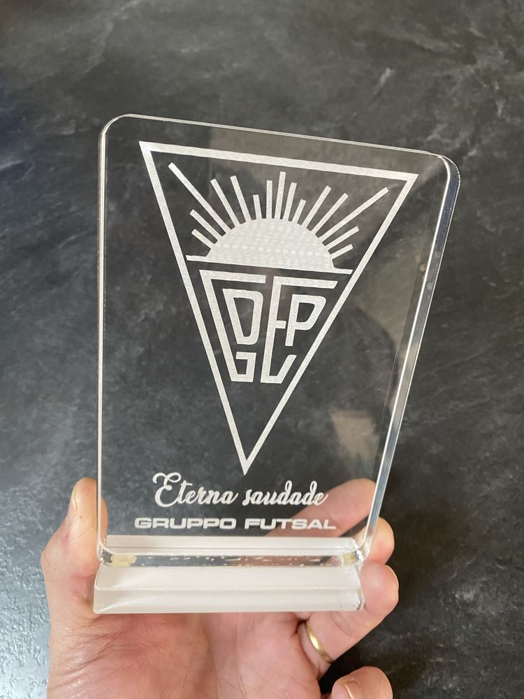 Corte e gravação a laser em acrílico para Decoração.