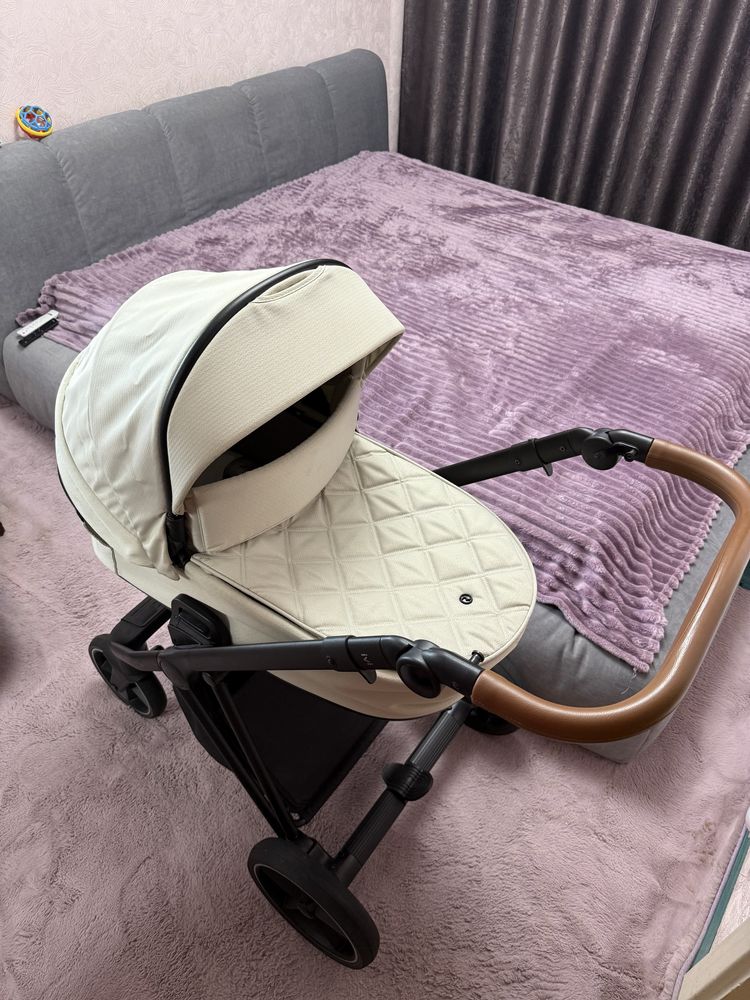 Дитяча коляска 2 в 1 Roan Ivi