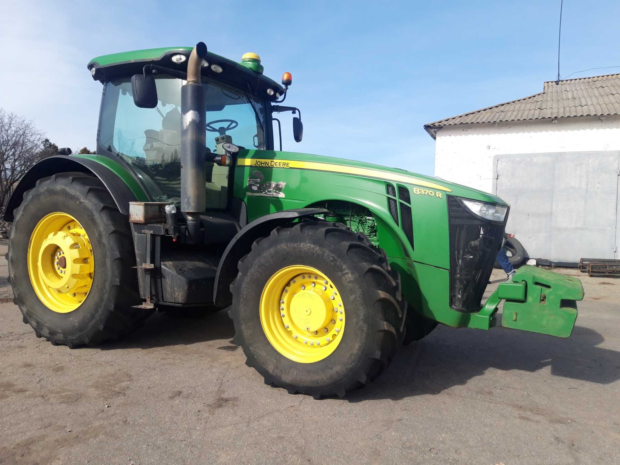 John Deere 8370R