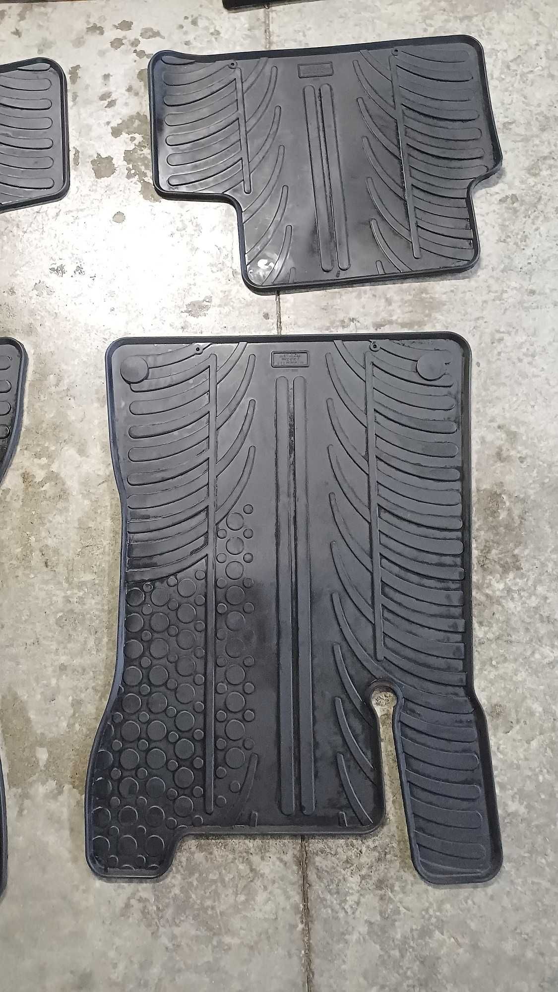 Conjunto Tapetes borracha Premium Mercedes A (W177)
