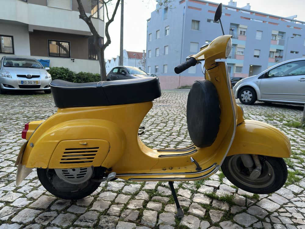 Vespa classica bem estimada