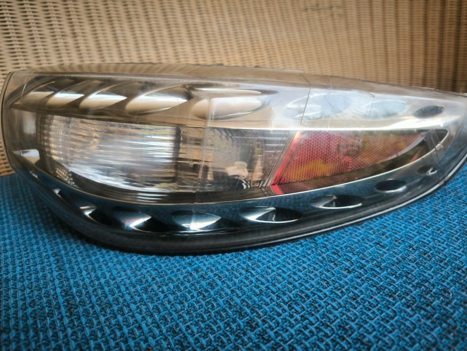 Фонарь задний правый  infiniti qx70 limited