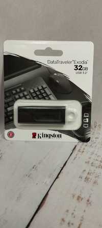 USB флеш накопитель Kingston 32GB DataTraveler Exodia Black/White USB