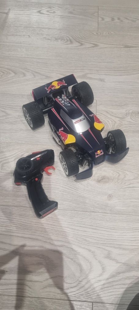 Samochód Red Bull NX