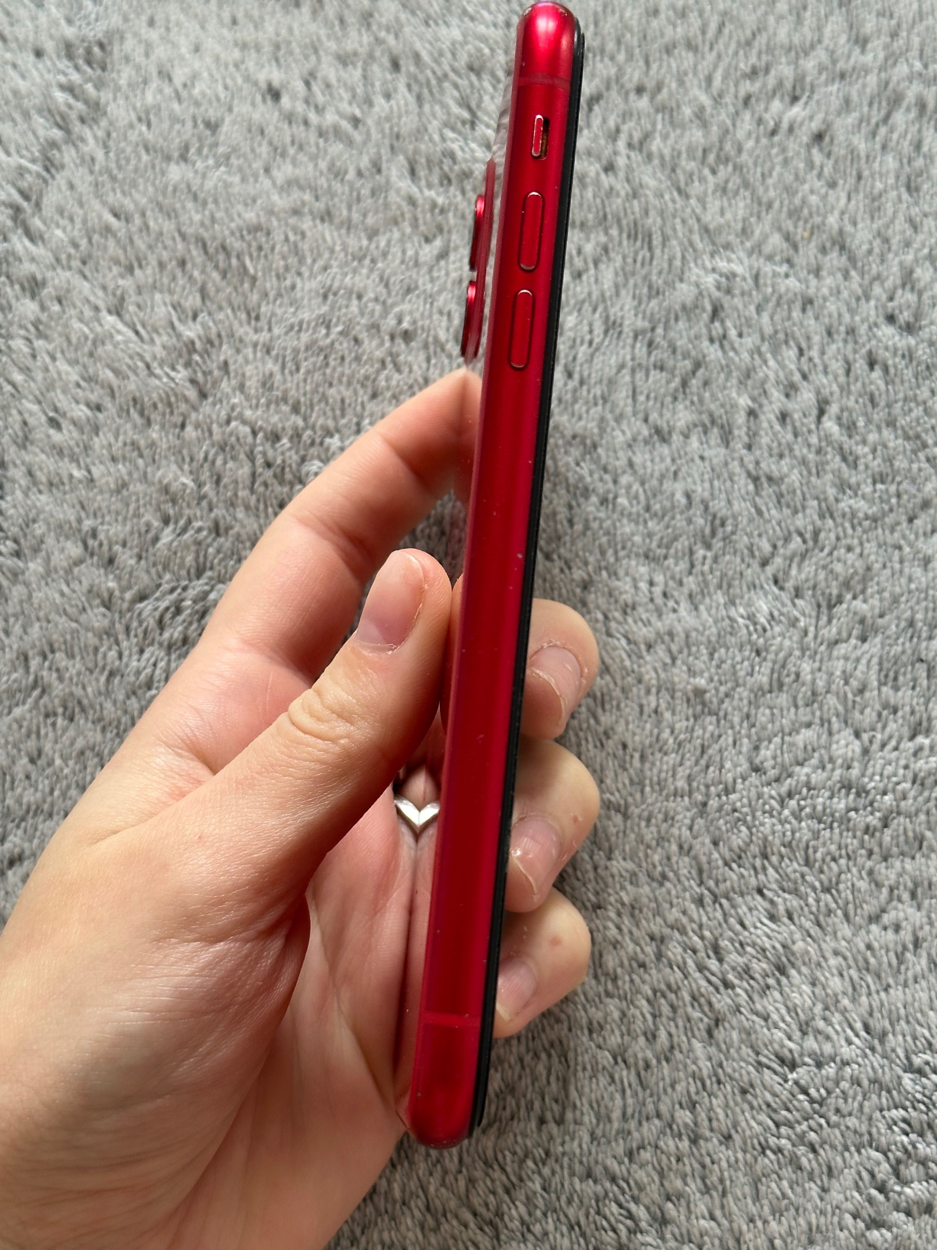 iPhone 11 64GB Red | НОВА батарея 100% | Чохли + коробка