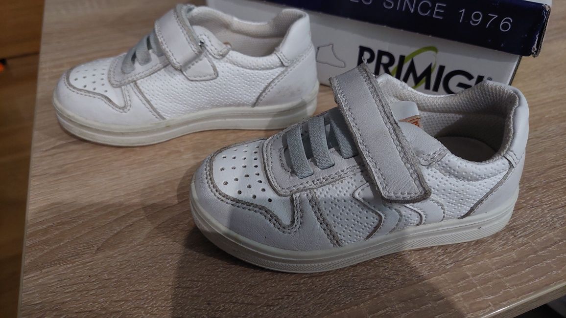 Buty dziecięce Primigi r.25