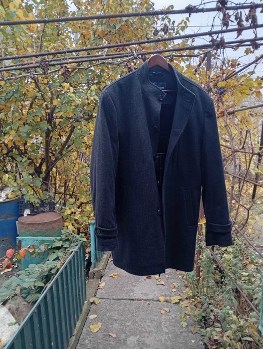 Продам новое мужское пальто/тетеплое.