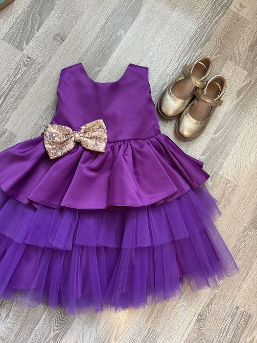 Нарядна сукня на дівчинку 3 р.