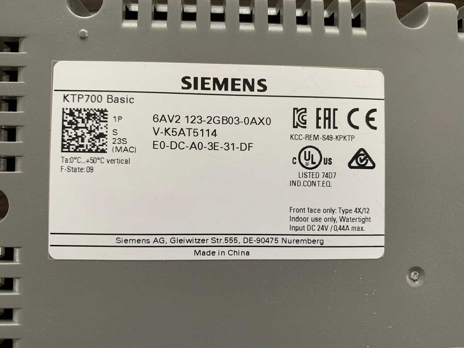 Panel HMI Siemens model KTP700 BASIC