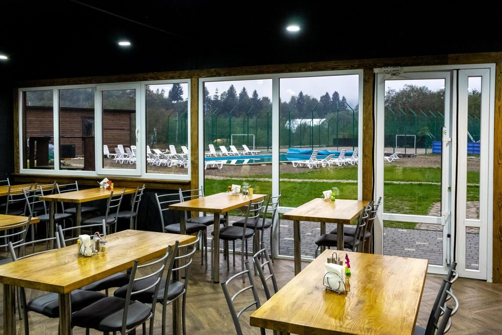 Відпочинок  в Карпатах .Микуличин(Вміщаємо до 90 осіб)