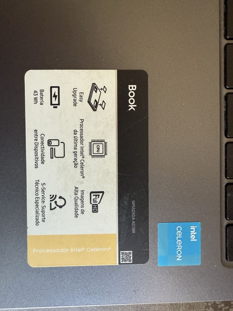 Portátil Samsung Book 550xDA