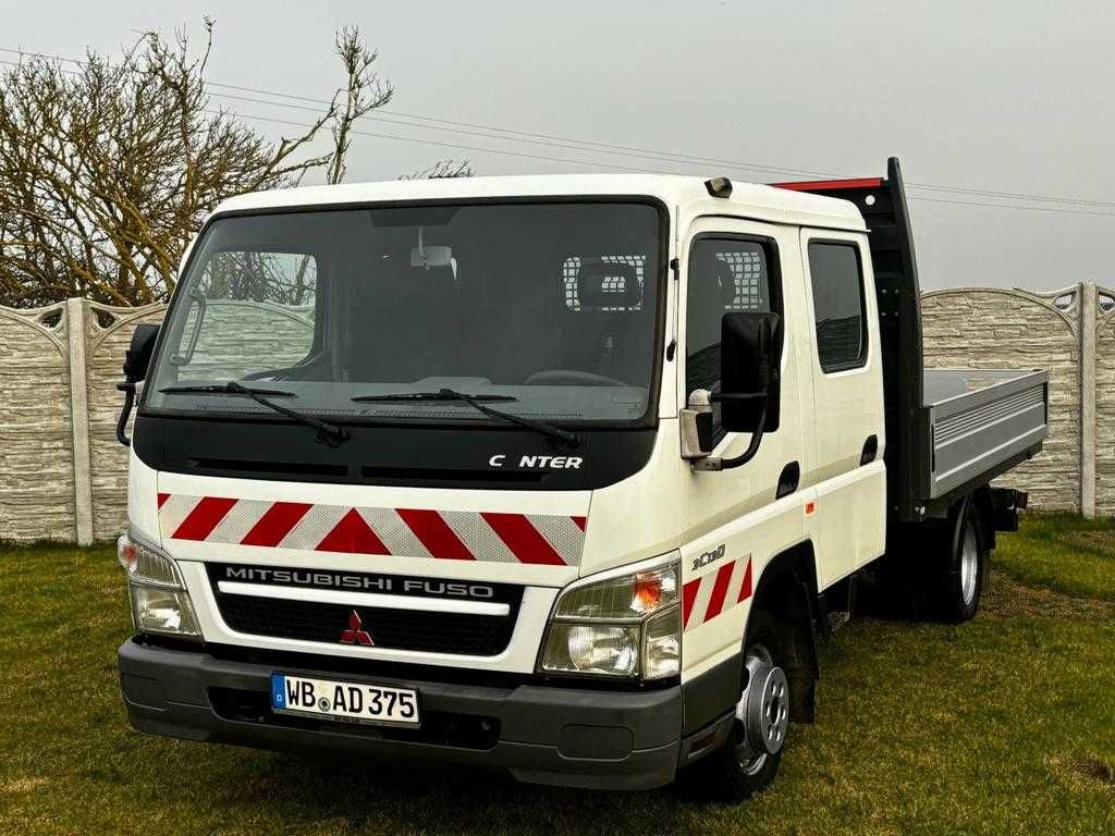 Mitsubishi Fuso Canter 3.0 / Skrzynia / 7 - osobowy / I Właściciel /