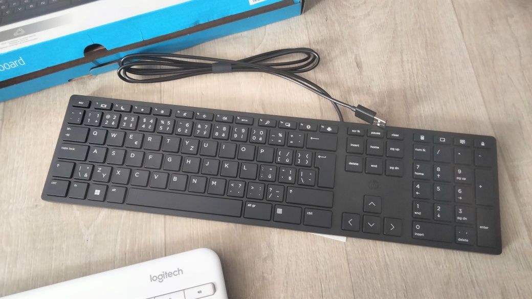 Клавіатура Logitech