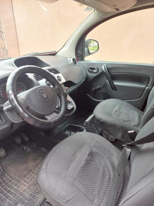 Автомобіль Renault Kengo