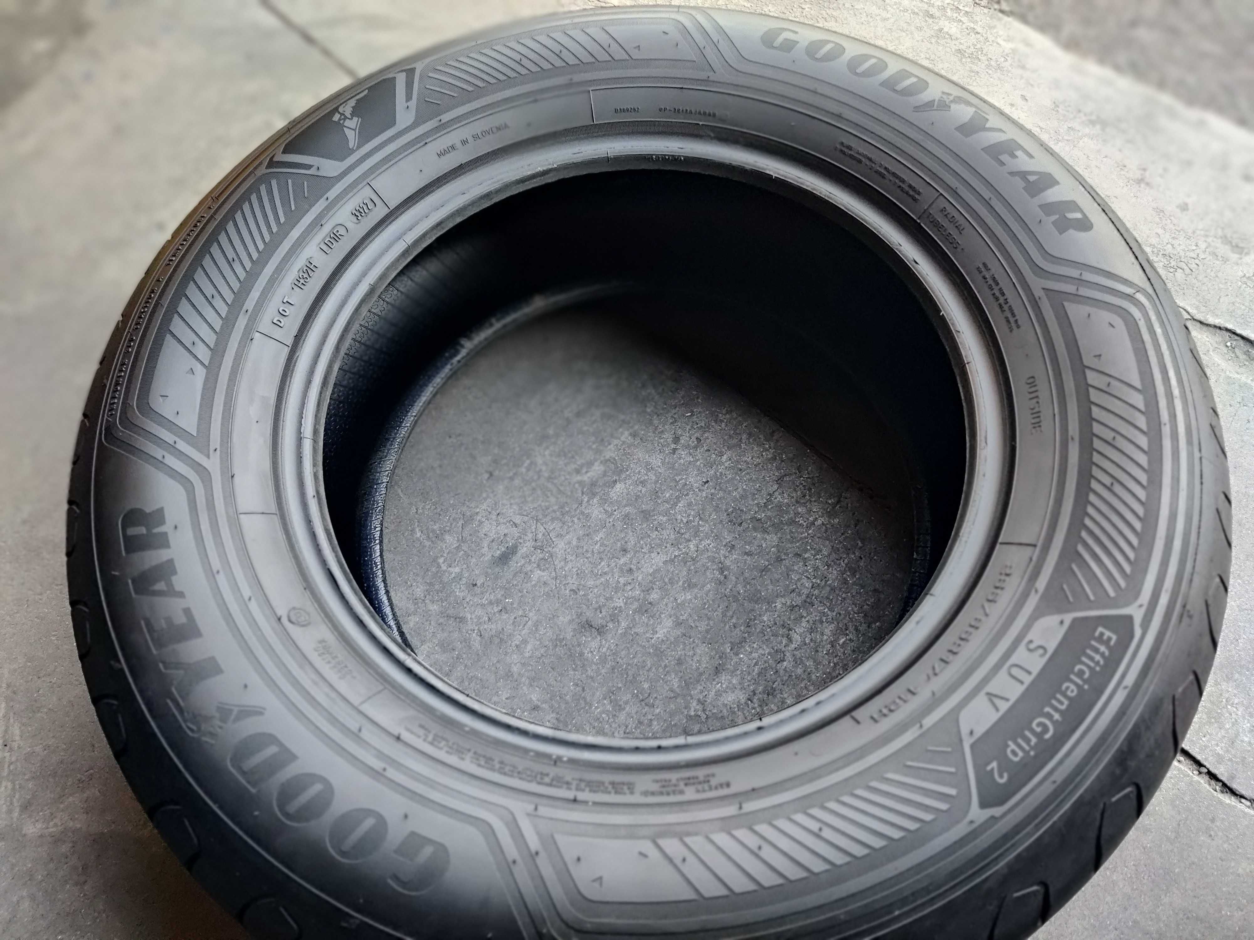 R17 265 65 шини літні GoodYear EfficientGrip² відмінний стан