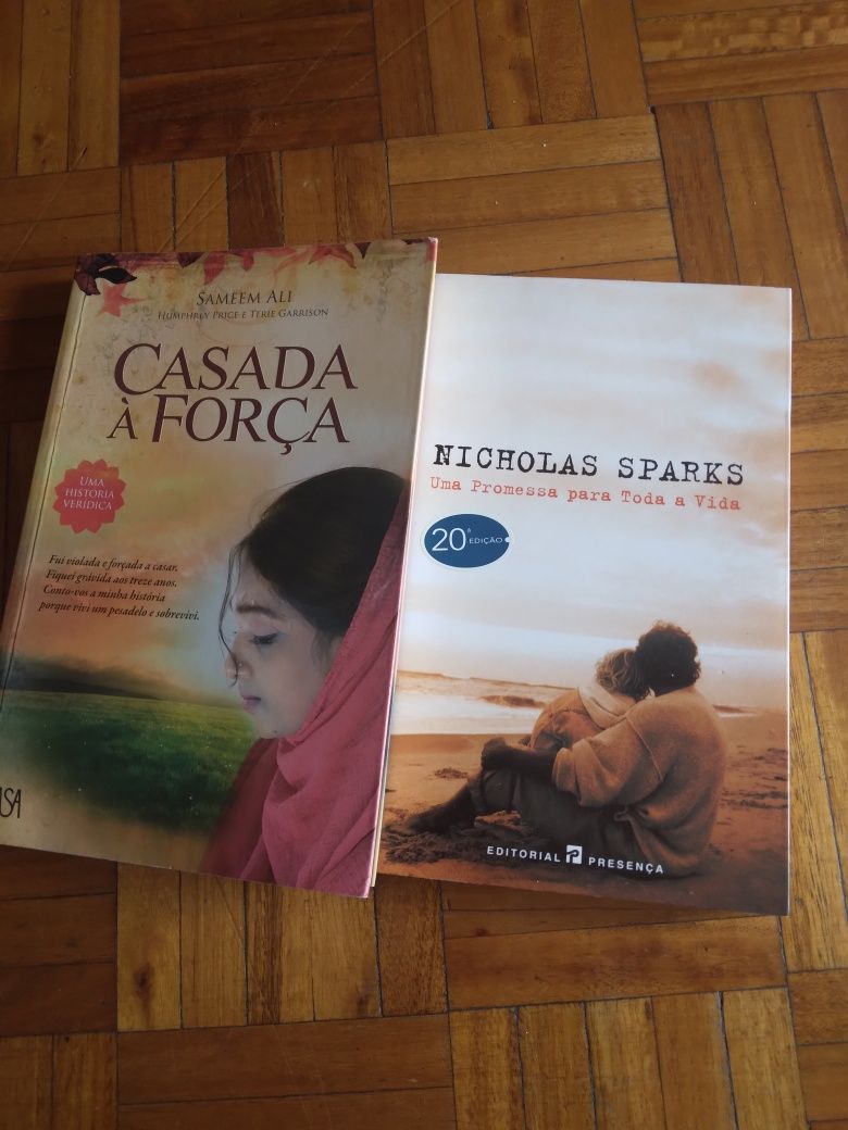 Vendo livro de romance em muito bom estado