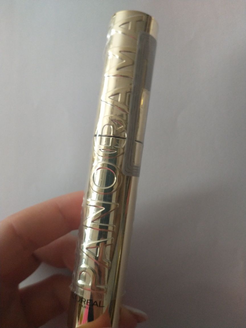 Nowy czarny tusz do rzęs Panorama L'Oreal