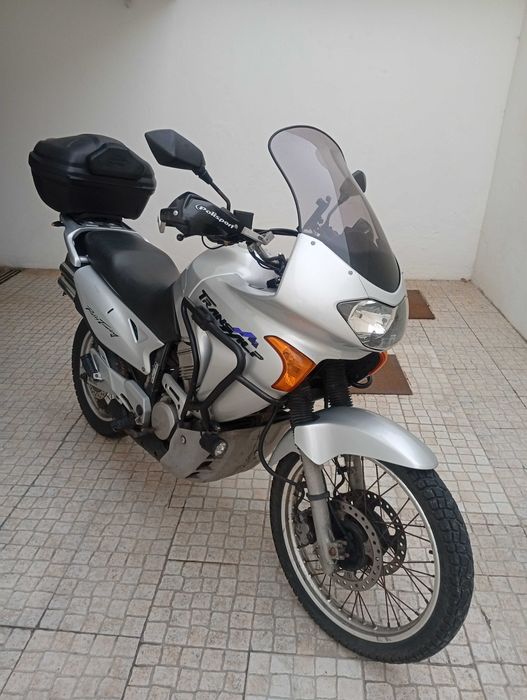 Honda Transalp 650 em muito bom estado