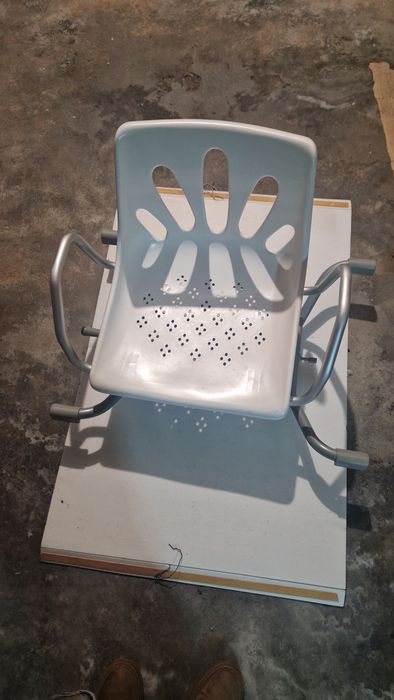 Cadeira rotativa de chuveiro