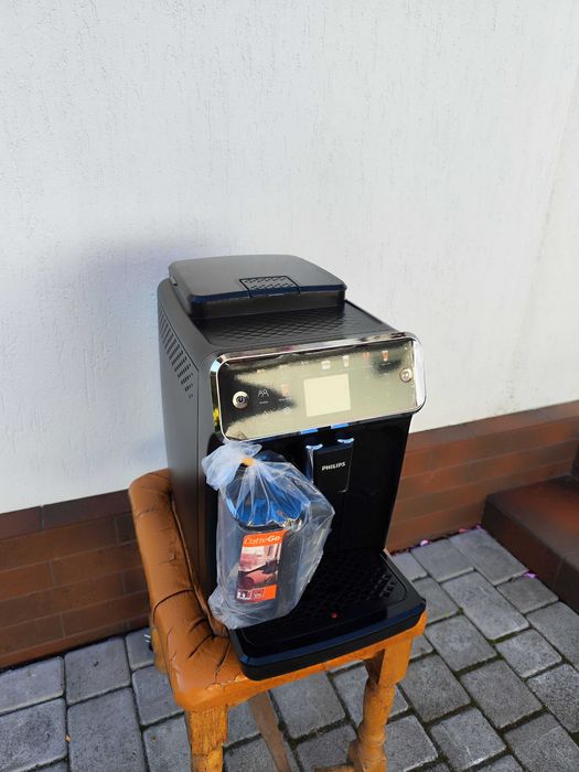 Кавомашина кофемашина Philips Series 5500 Lattego