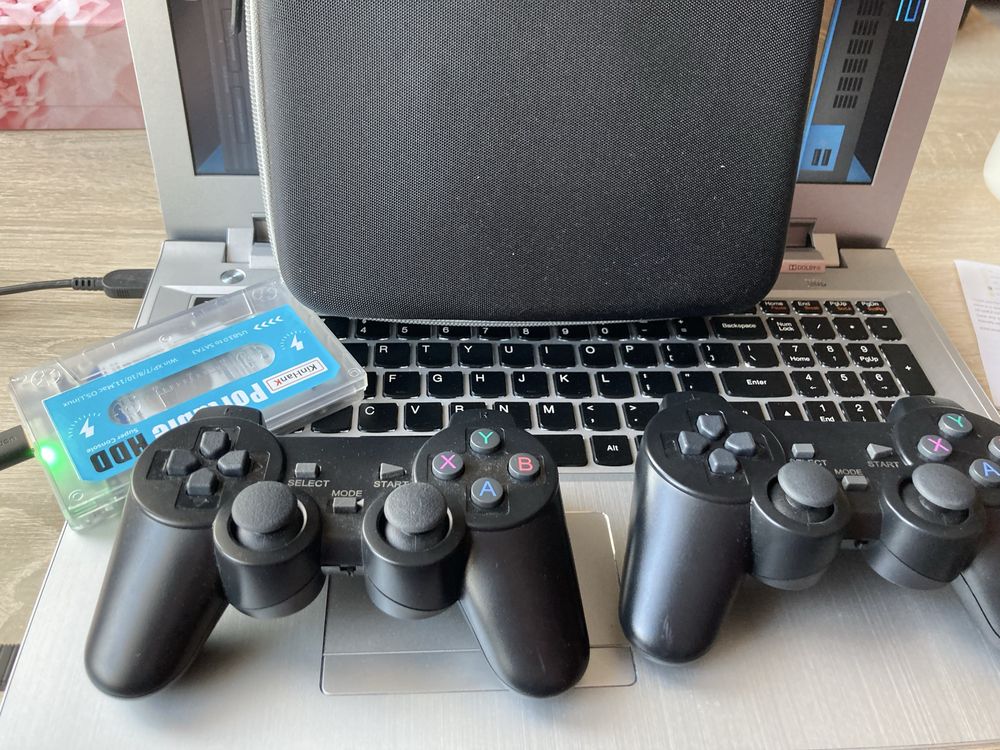 Dysk Retro grami Kinhank portable Hard 500gb + 2 pady