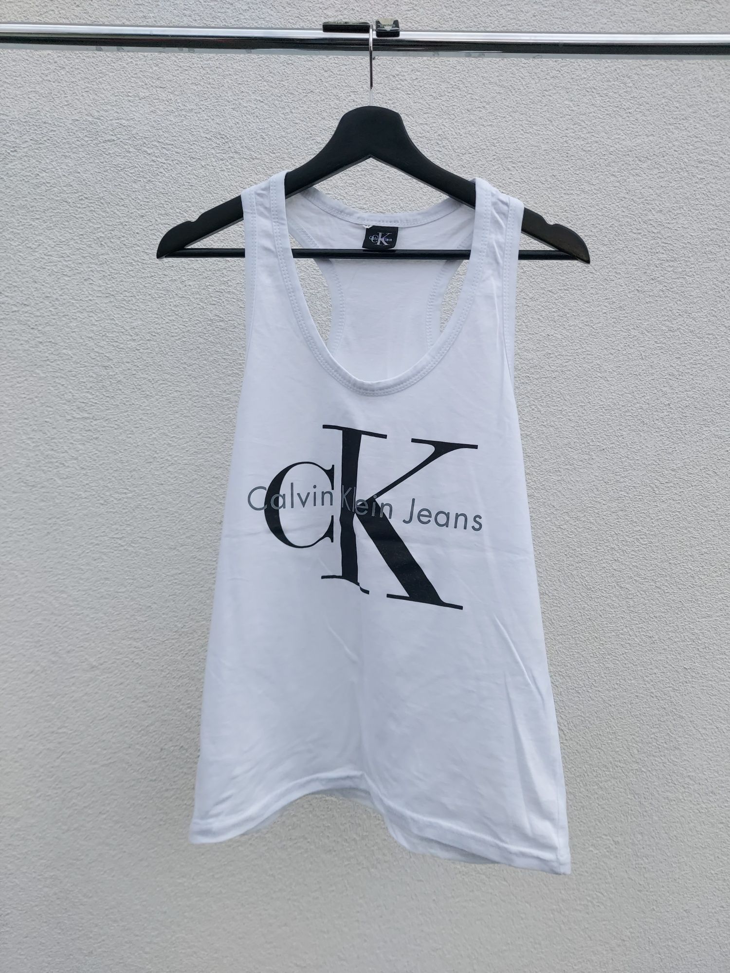Biała koszulka na naramkach damska z logo Calvin Klein Jeans (L)