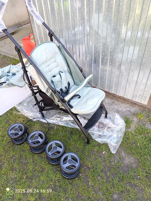 Spacerówka parasolka joie nitro lx ultralekki oliwkowy 

Cena 299 zł