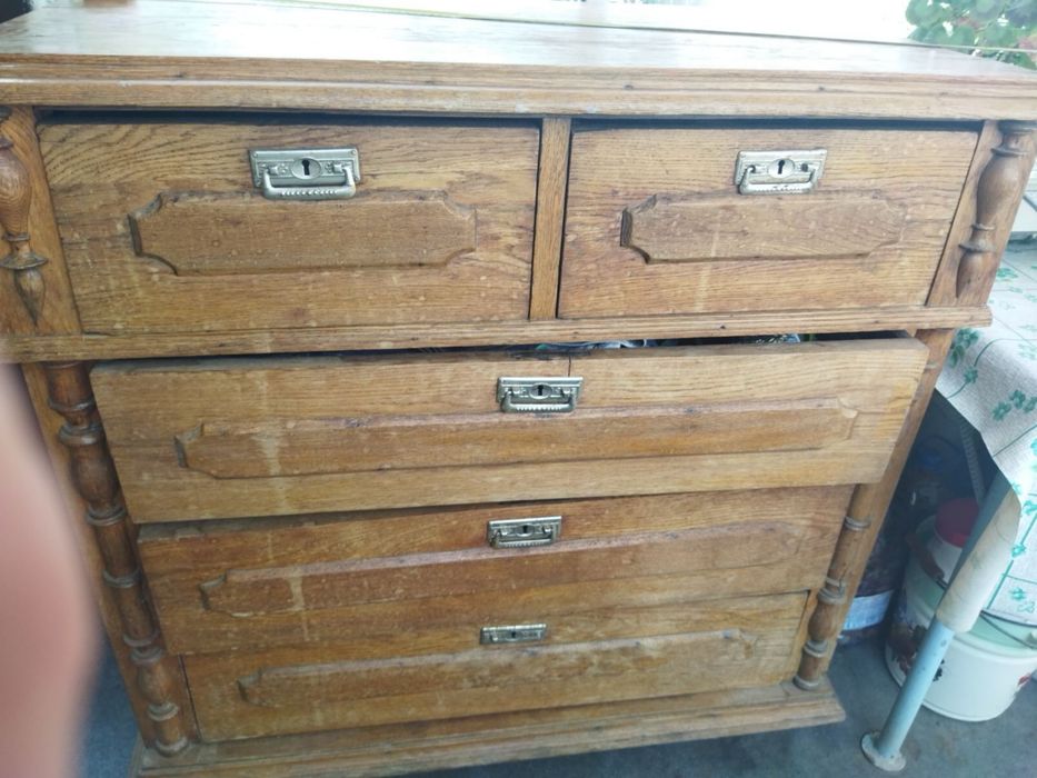 Продам антиквариат меблі комод дубовий