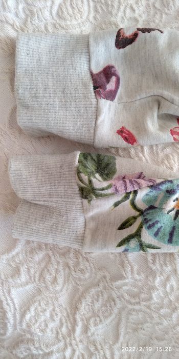 Кофточка на девочку 134 размер