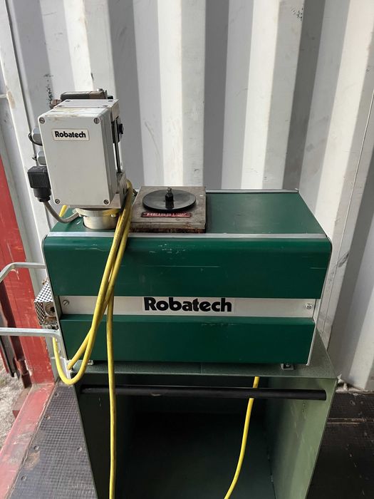 Maszyna do klejenia Robatech Roba 30