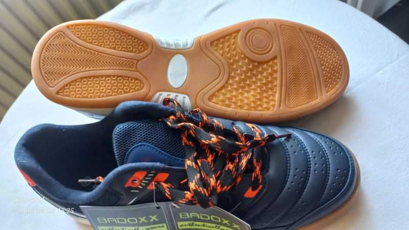 Buty sportowe typu adidas