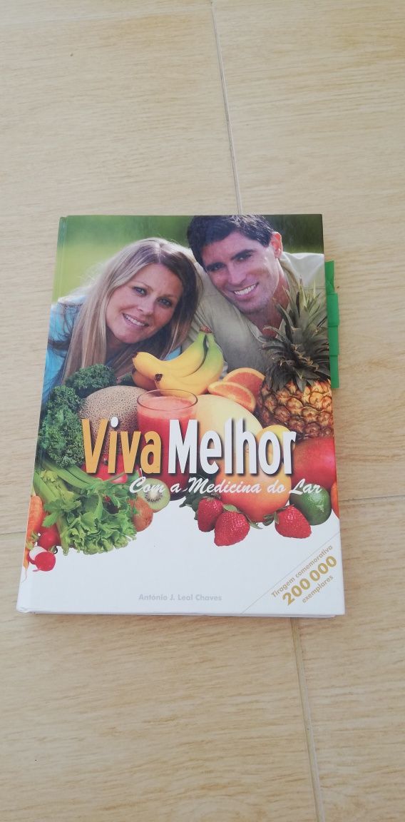 Livro "Viva melhor com a medicina do lar"