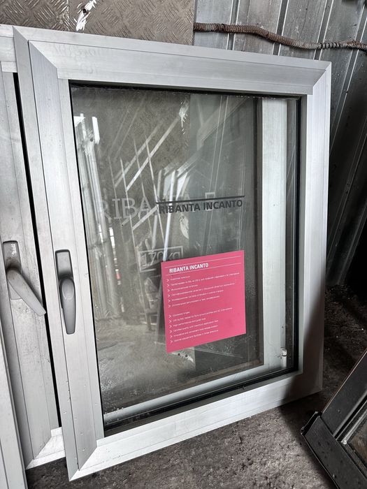 Окно 1000*800 евро алюминий