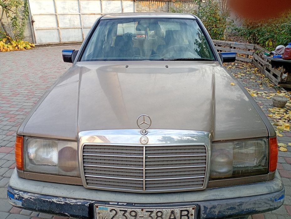 Продам мерседес 124