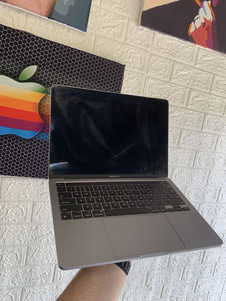 Продам маккбук MacBook Pro 13-inch M1 2020 a2338