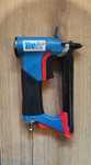 Zszywacz pneumatyczny BeA  380/16-420 pistolet  tapicerski bizon bizea