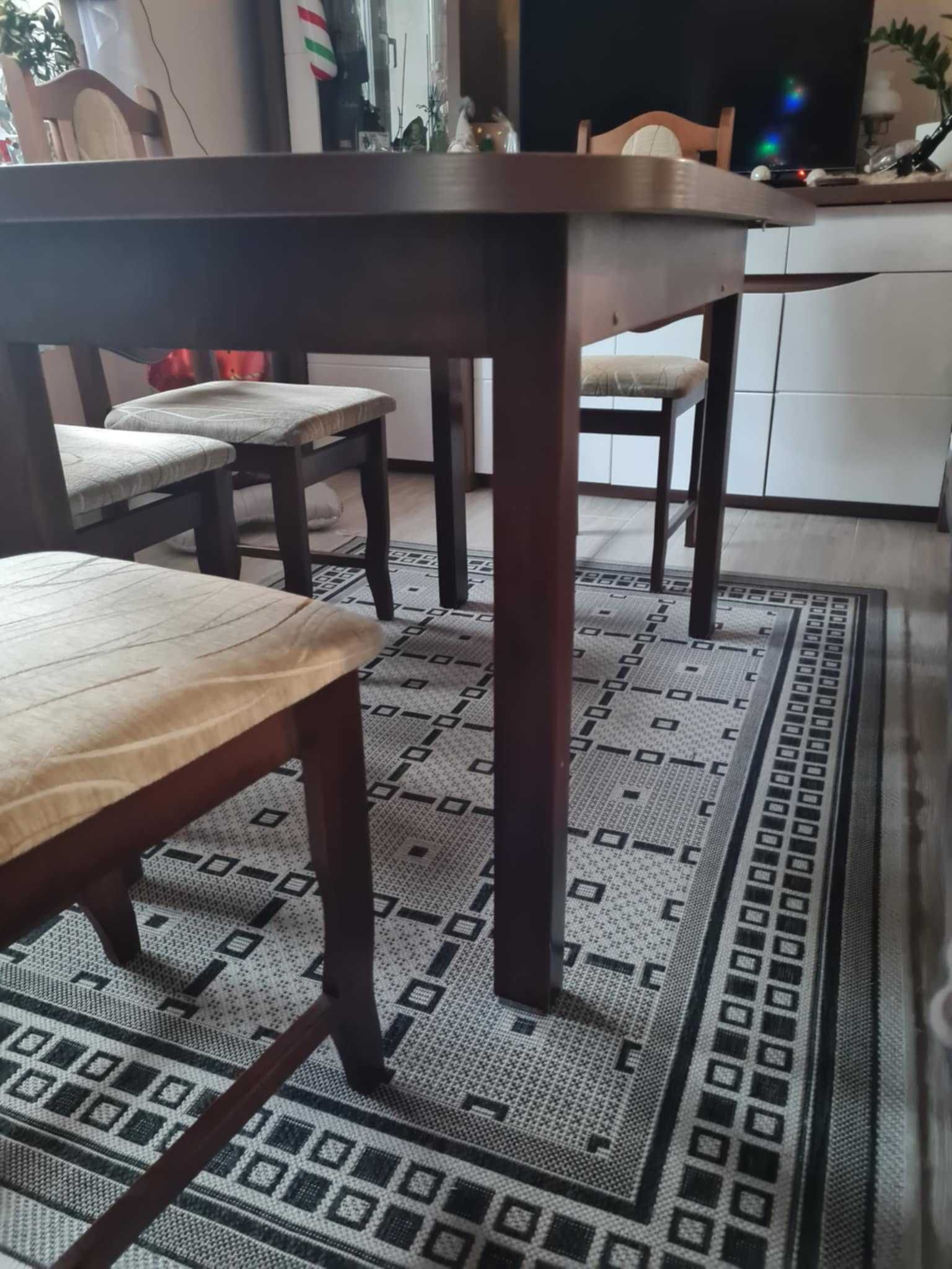 Rozkladany stół plus 6 krzeseł