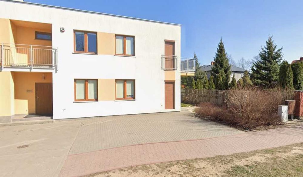 Sprzedam segment 106,27 m2 (dom lub lokal biurowy) na ul. Reymonta