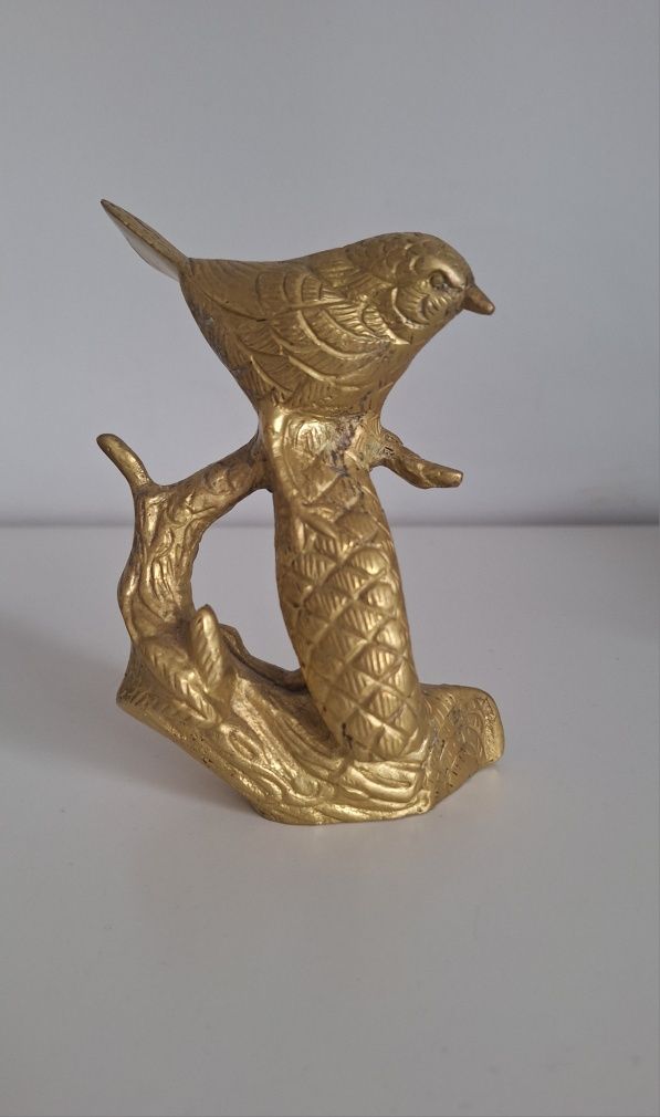 Mosiężna figurka Ptak na konarze drzewa