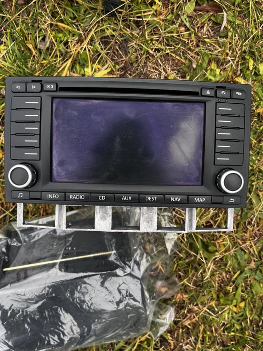 Магнітола  Volkswagen Touareg