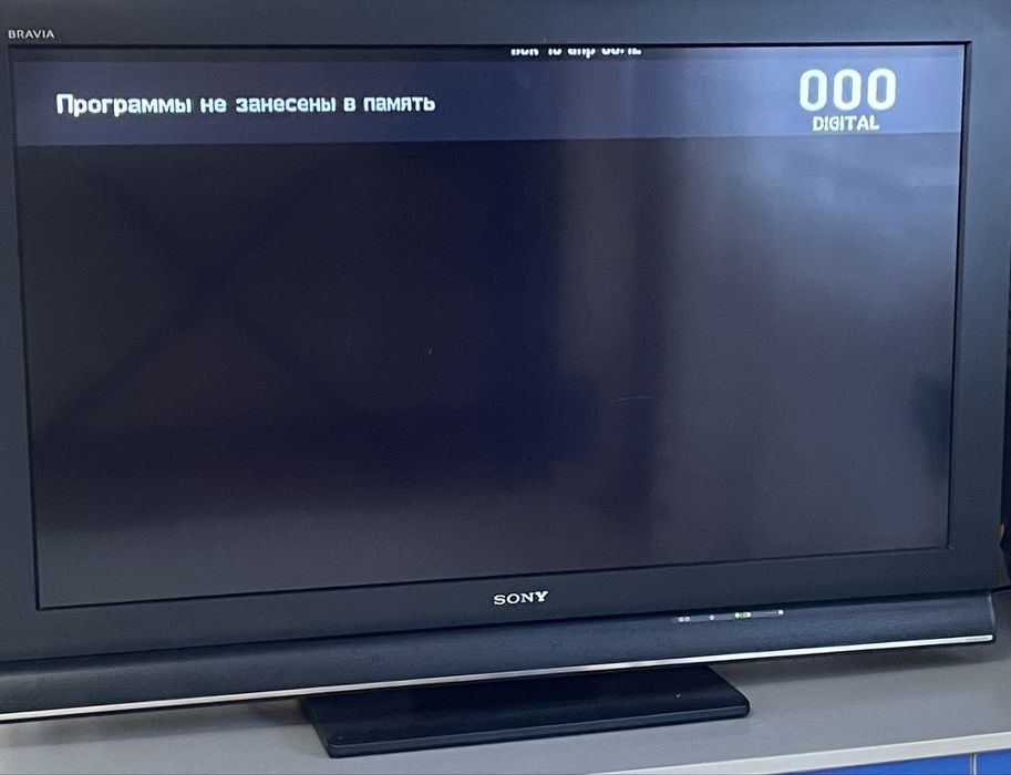Телевизор Sony 40L4000 и телевизор Samsung UE32EH5307K