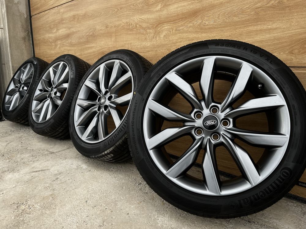 Felgi 19 5x108 Ford Kuga ST Edge Suv 4x4 *TPMS *Opony