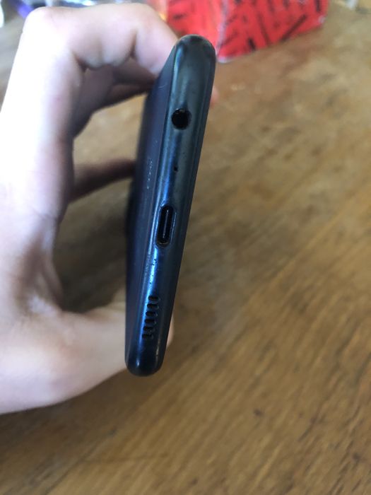 Продам телефон Samsung galaxy m13