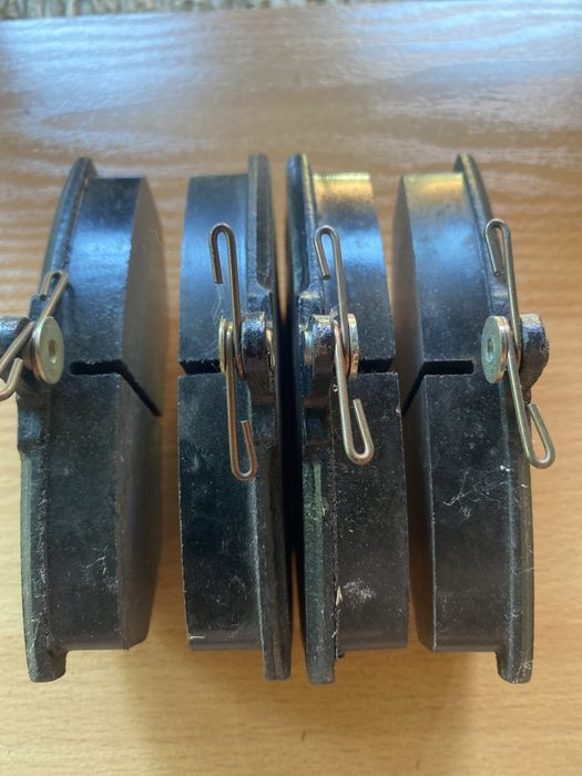 Гальмівні колодки. Тормозные колодкы