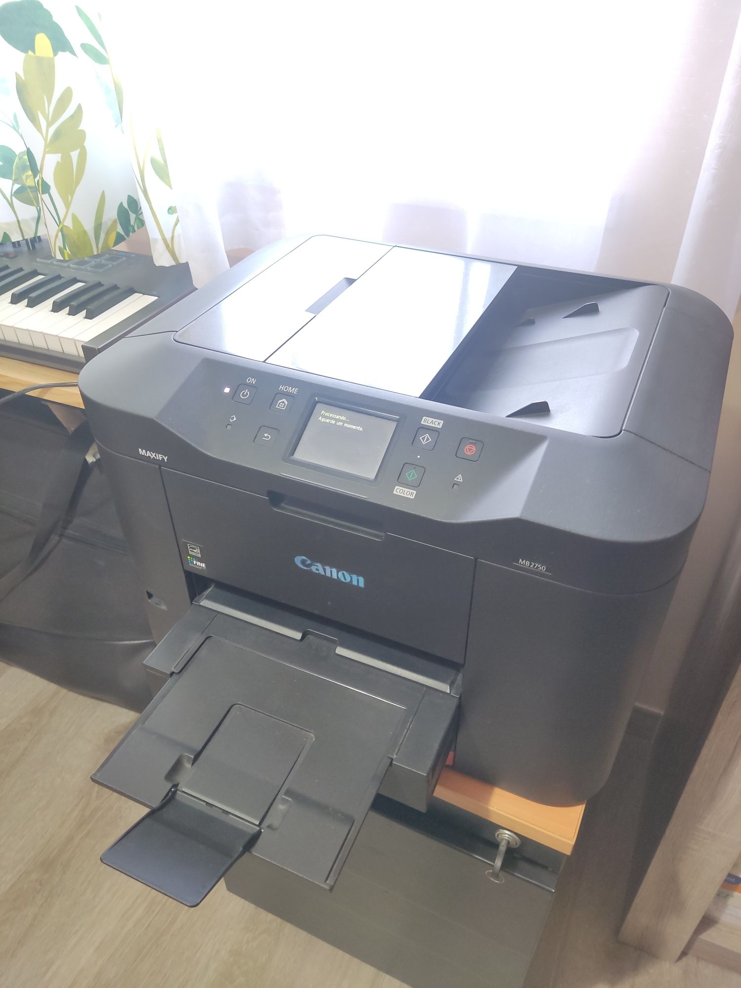 Impressora Canon maxify mb2750