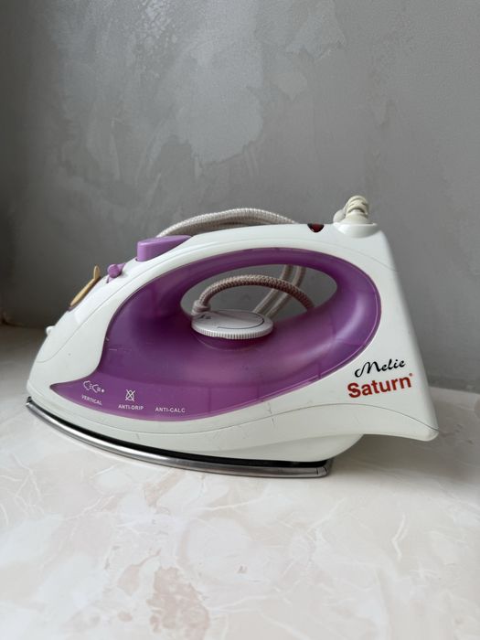 Праска Saturn Melie