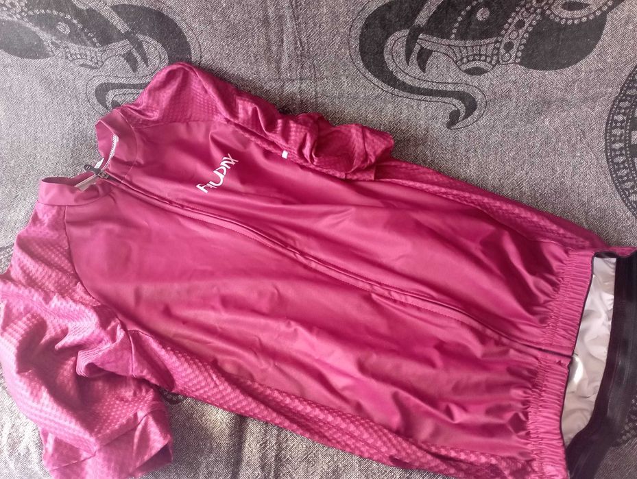 Casaco de ciclismo rosa