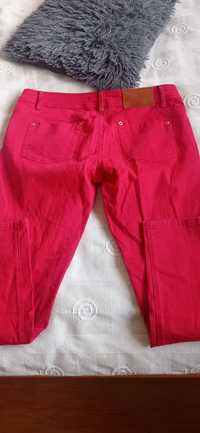 Czerwone spodnie jeansowe XL Reserved